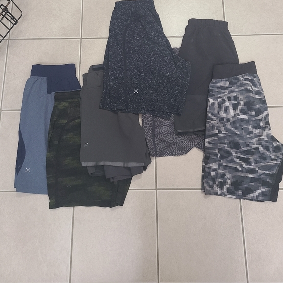 Lululemon - Picture 3 of 7